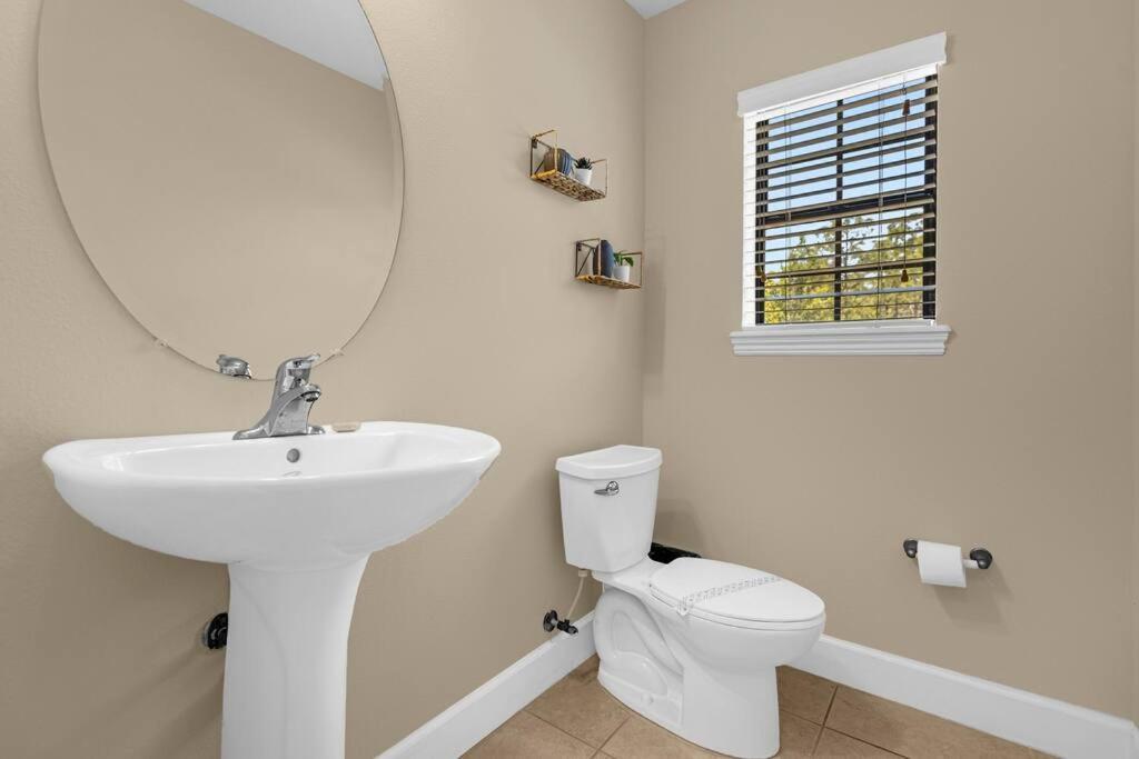 Vibrant 4Br Family Townhome 1 Mile From Disney World And Disney Springs Orlando Ngoại thất bức ảnh